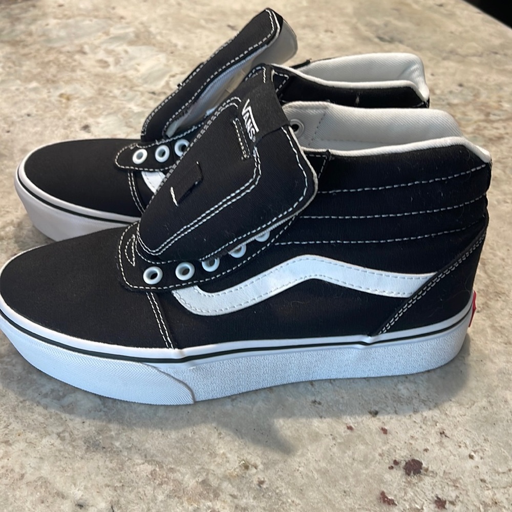 Vans Ward Hi Platform Black/White 7.5